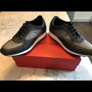 Donald J Pliner Sneakers